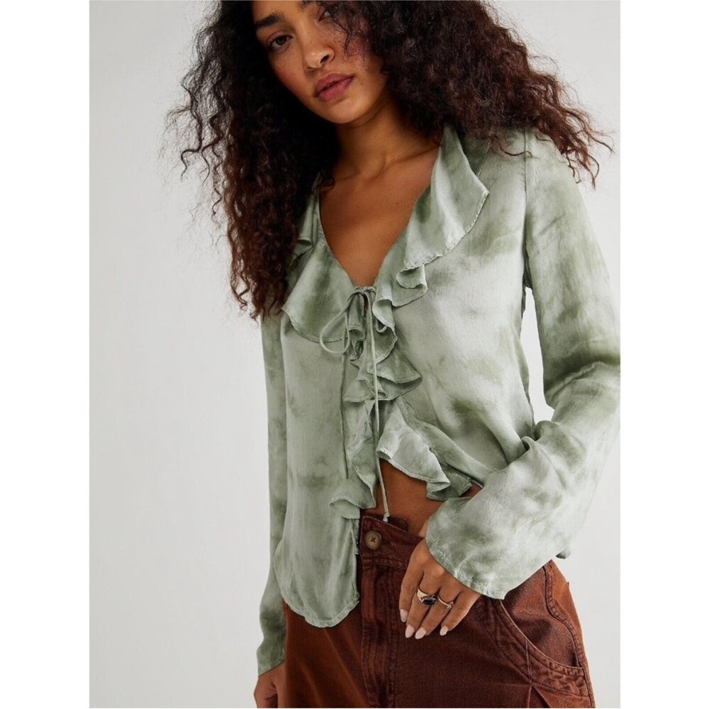 FREE PEOPLE SASHA LONG SLEEVE FLORAL BLOUSE large